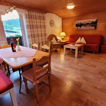 Neuhaushof Apartment